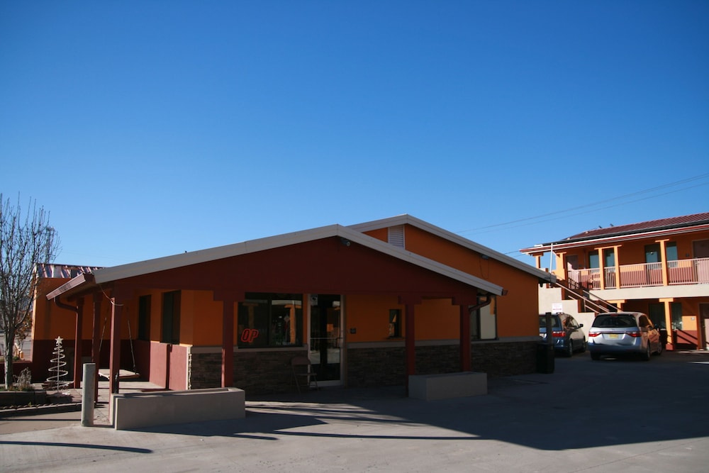 Budget Inn