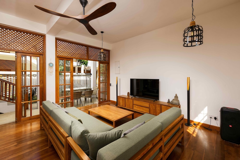 Kandakuliya Sunrise Beach Villas