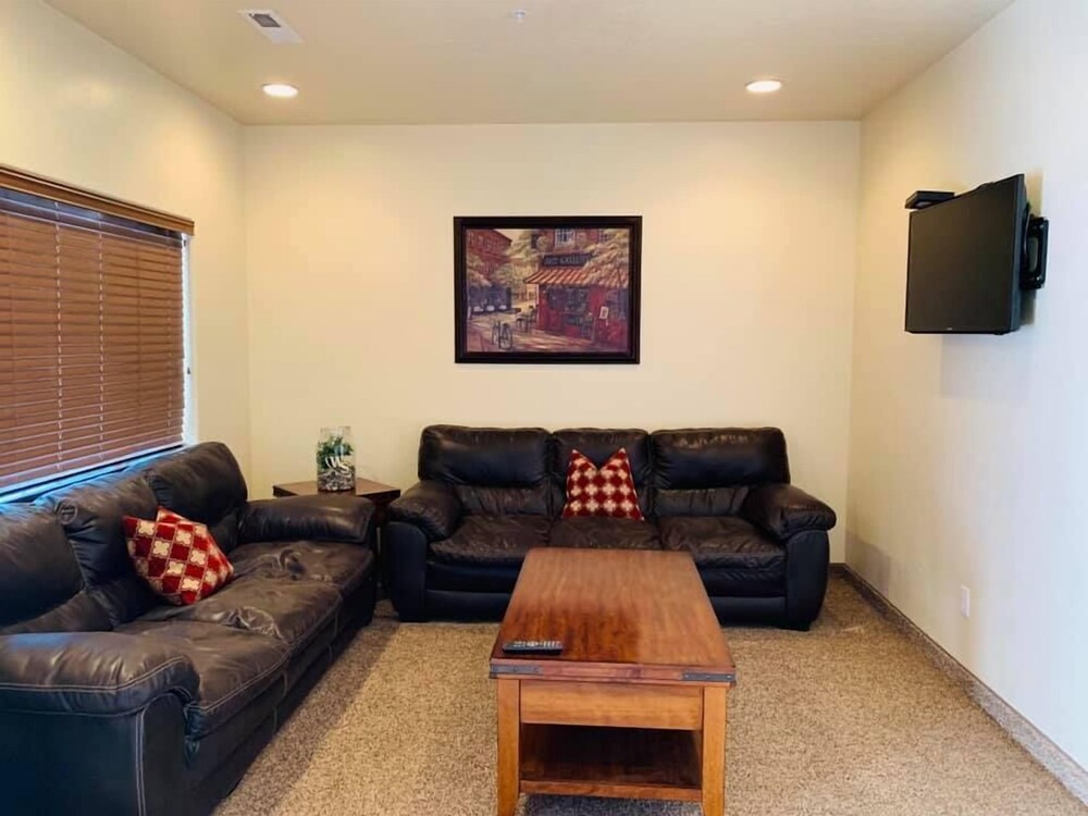 CB&M Executive Suites