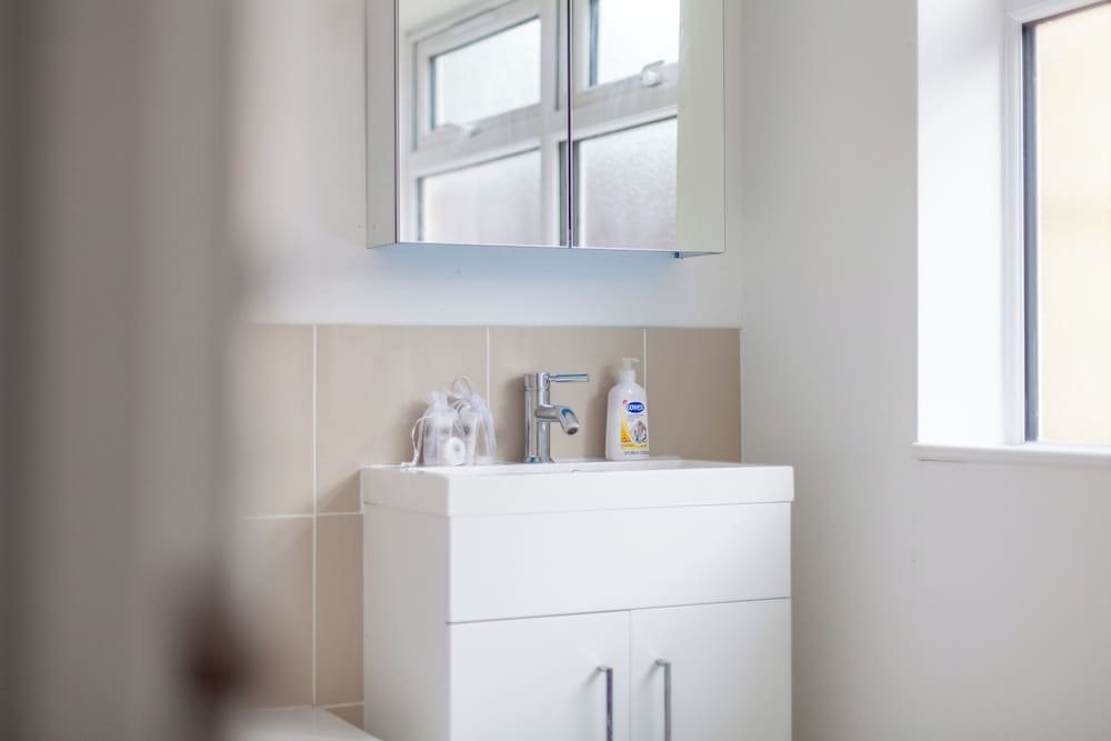Spacious & Chic 3bed House in London