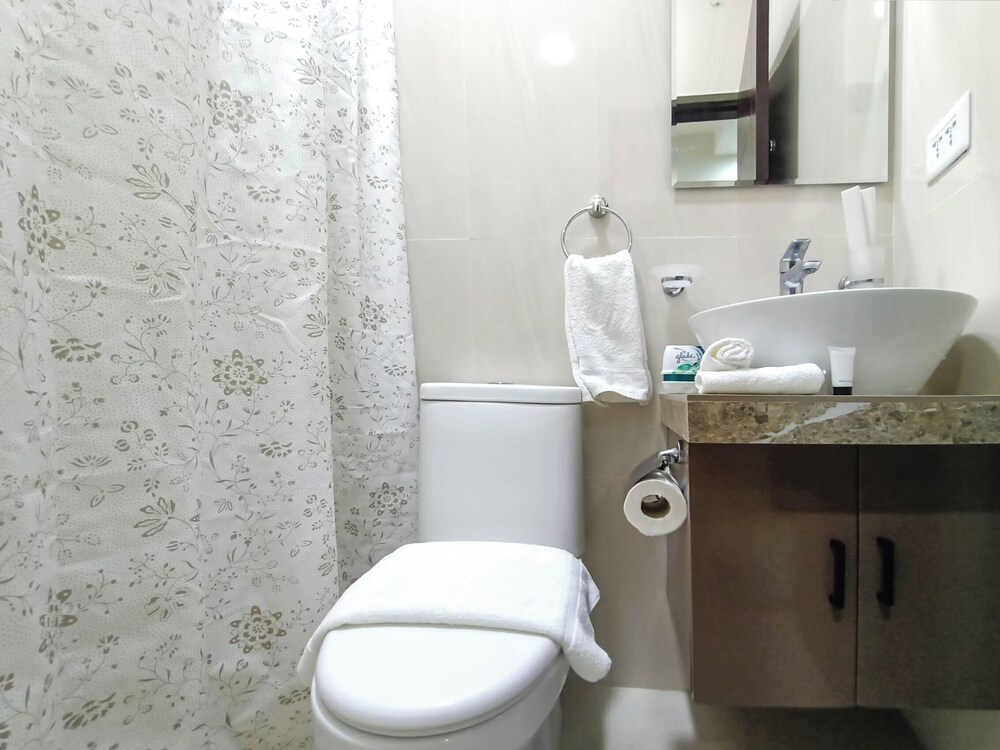 Manzil Anilao B&B 2 bdr apt U4