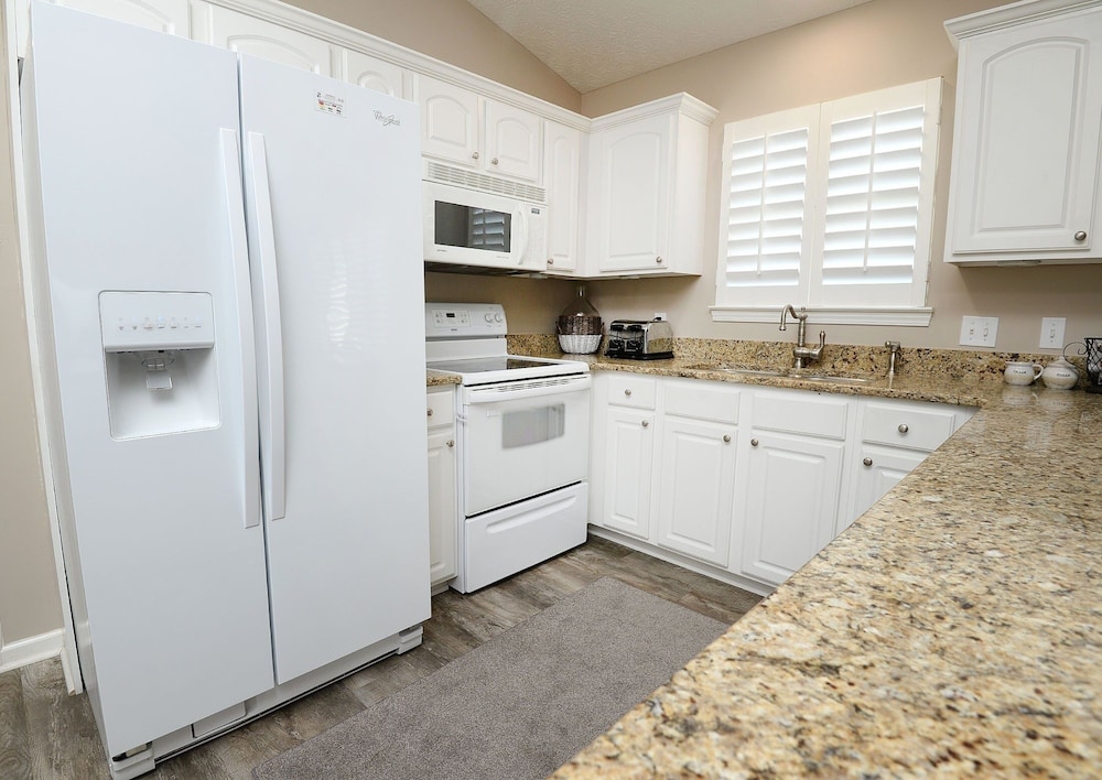 225 Seahorse Way 3 Bedroom Home