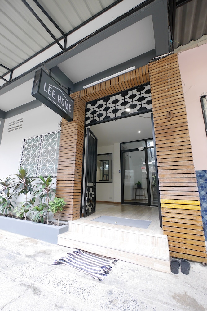 Lee Home Bangkok