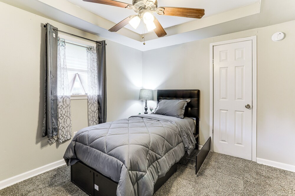 14 Mi to Downtown Baton Rouge: Plaquemine Retreat
