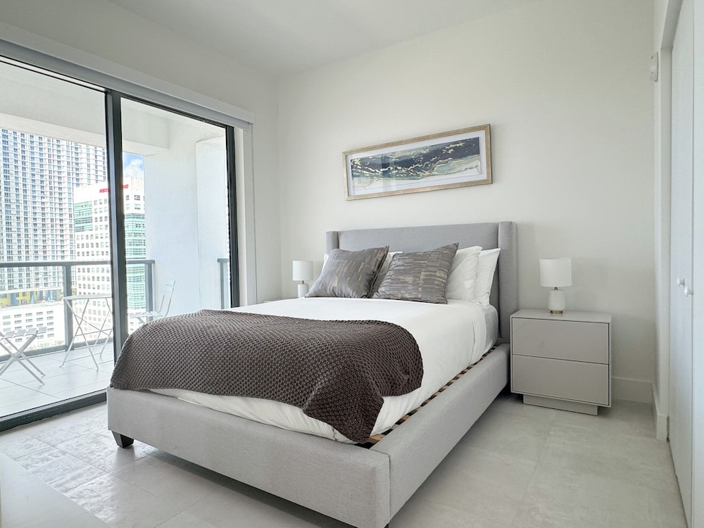 Luxury 3BR with Private Rooftop
