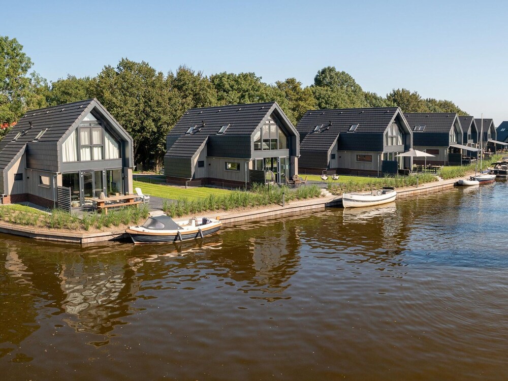 Villa in Balk With Private Jetty on Slotermeer