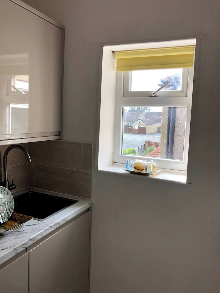 Private Flat in Wrose, Shipley, Bradford