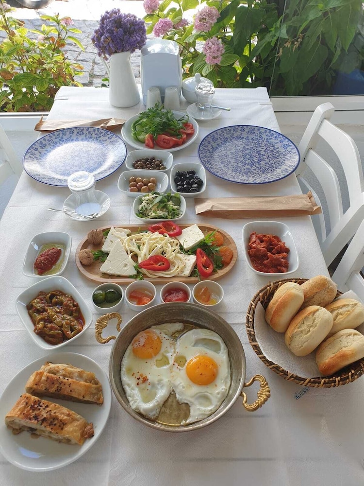 Sardunya Otel - Image 18