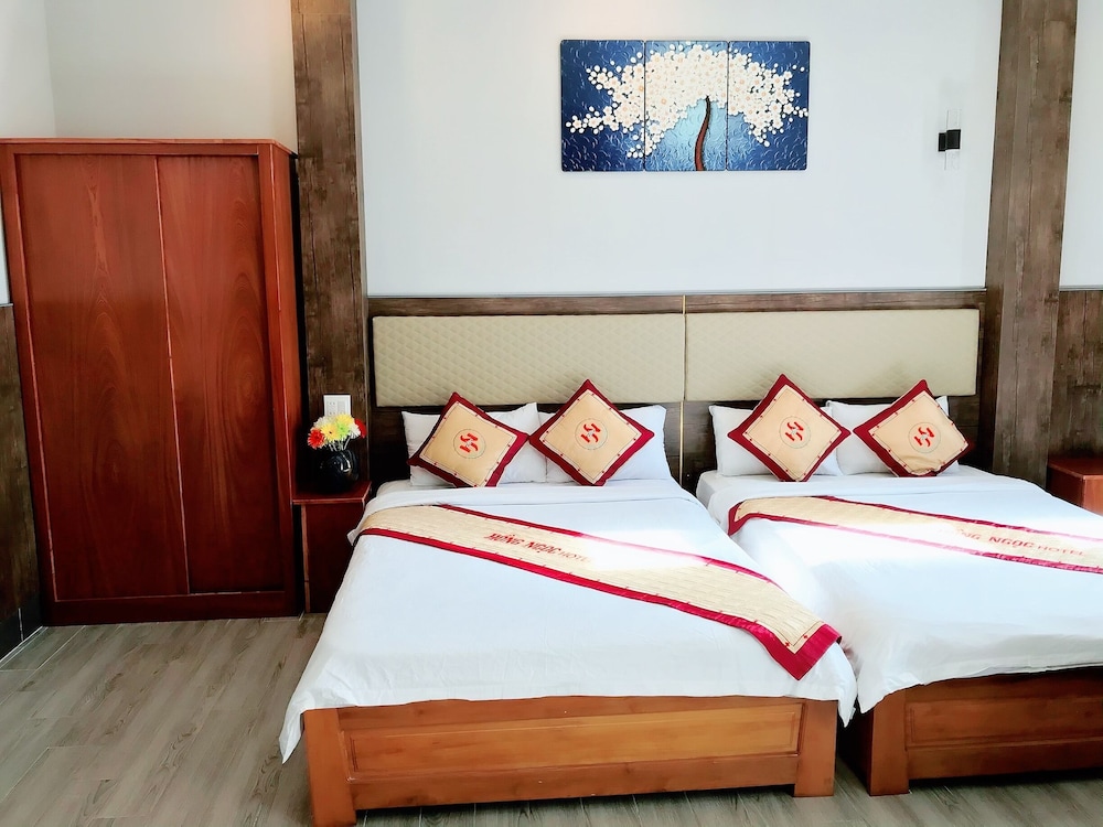 Hong Ngoc Hotel