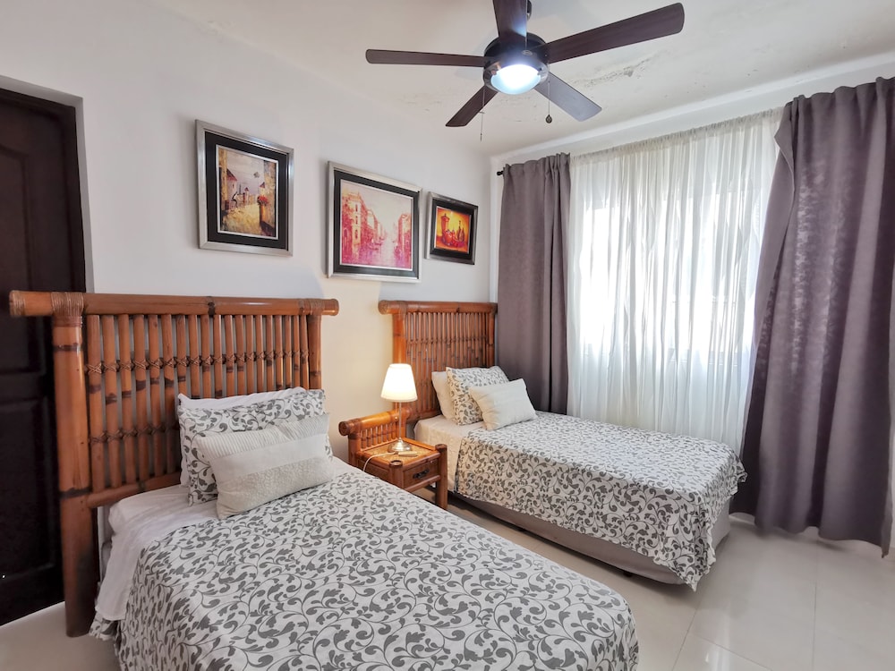 TROPICAL VILLAS playa LOS CORALES