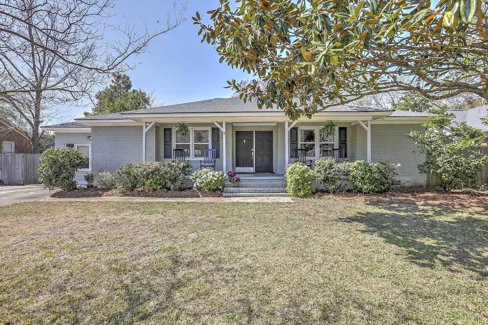 Charming House w/ Patio, 3 1/2 Mi to Beach!