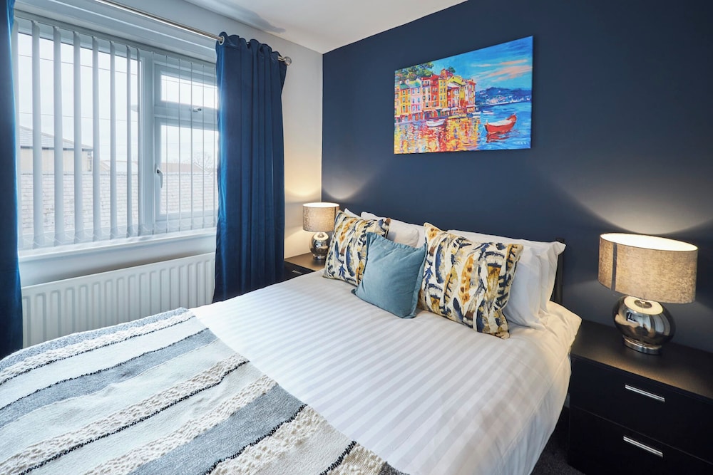 Host Stay King Edward s view 2