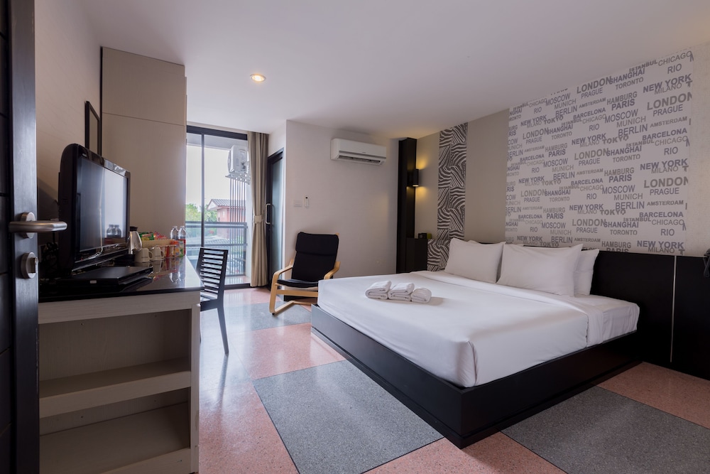 Pentahug Hotel