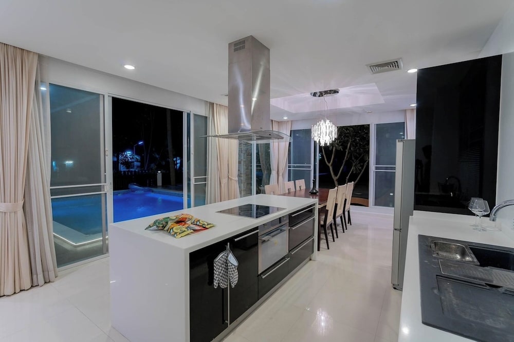 Villa Nirvana, Hua Hin