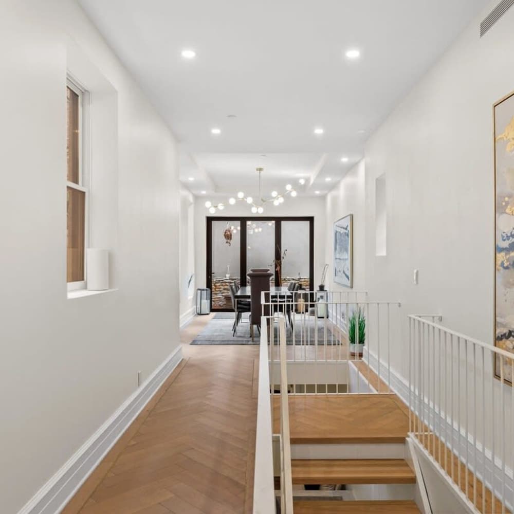 Riverside by Rove Travel 7BR Modern Townhouse
