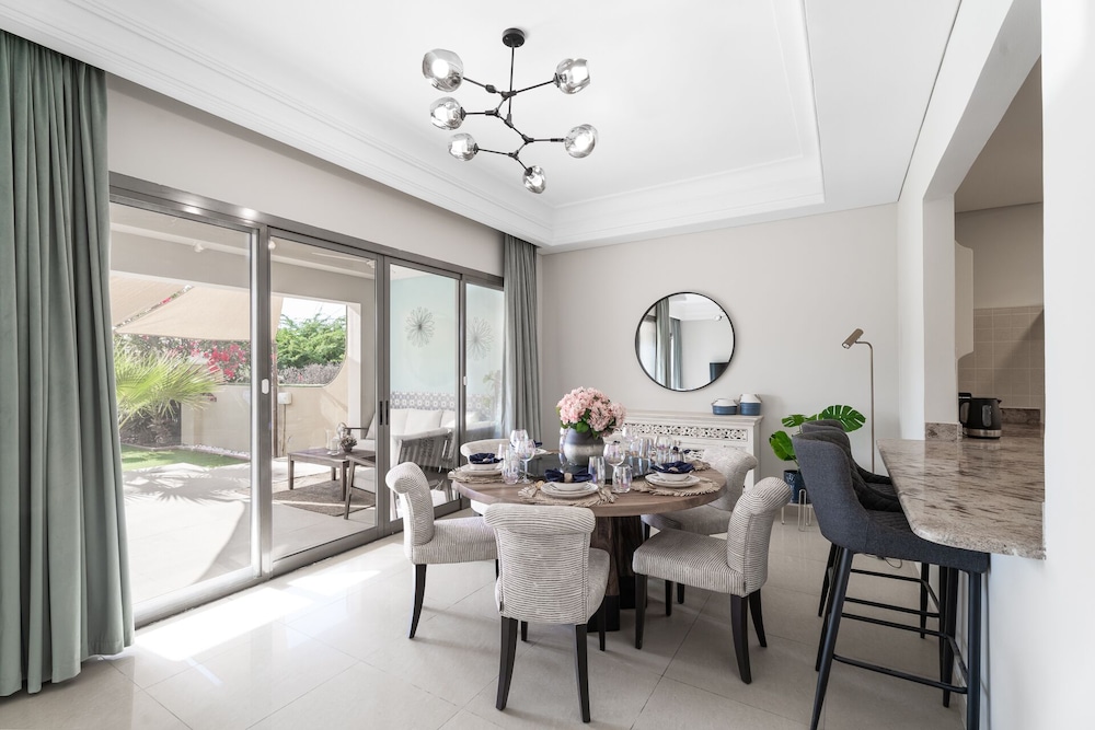Nasma Holiday Homes - Al Hamra Village