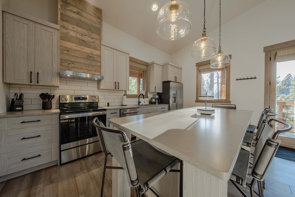Wilderness Club Cabin Sleeps 7
