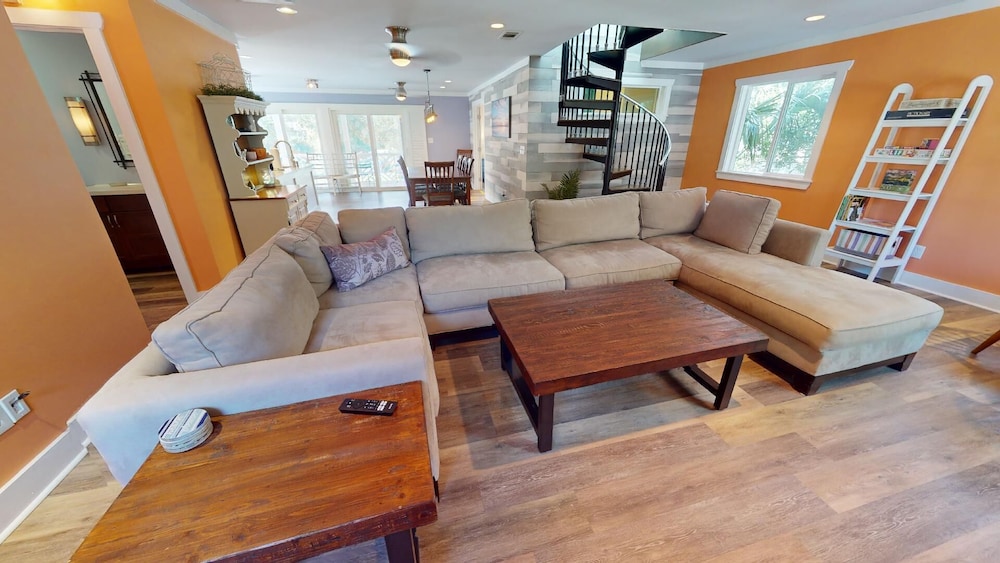 1004 2nd Avenue by Tybee Vacation Rentals