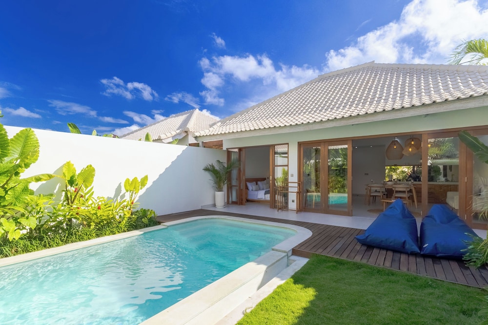 Villa Louna by Pertama Management