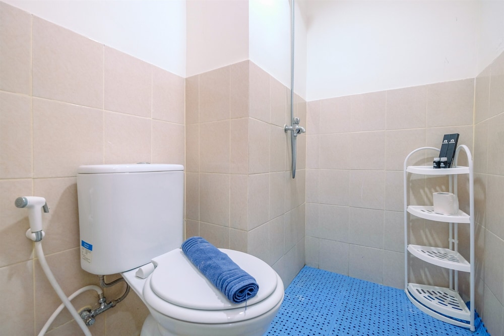Comfy and Tidy 1BR at Podomoro Golf View Apartment