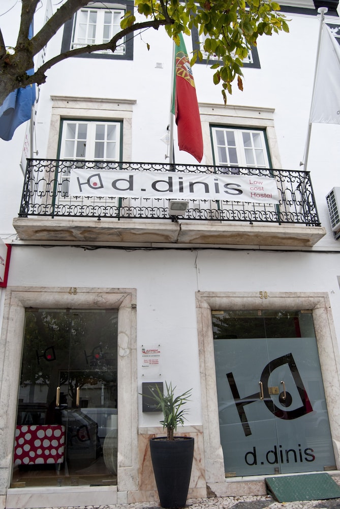 Hotel D. Dinis Low Cost Hostel - Image 1