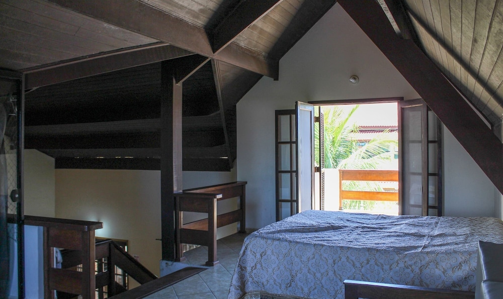 P003 Casa c 3 Dorm. Apenas 150m da Praia