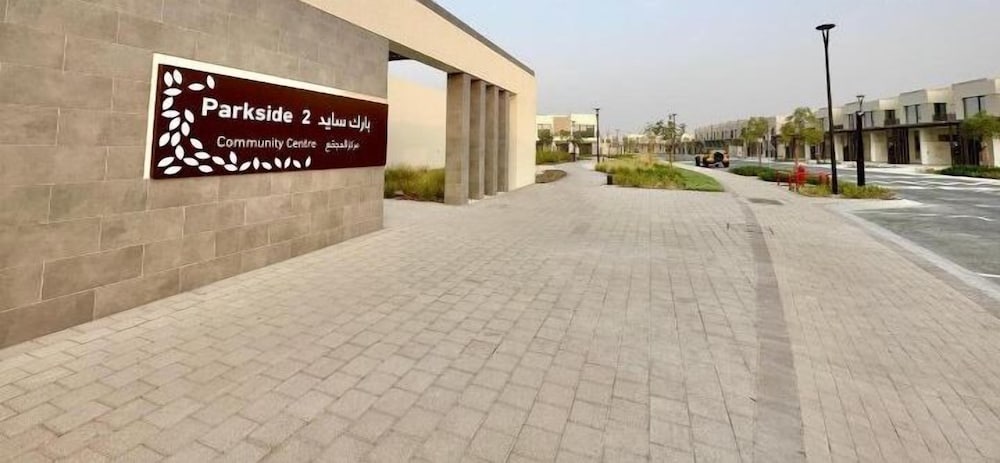Spacious 3BHK Townhouse-Emaar South Golf
