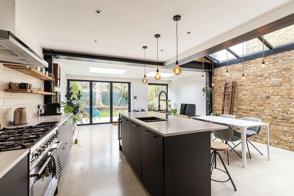 Spacious and Charming Brixton Home