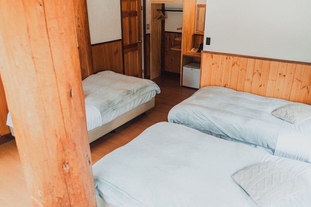 Hakuba Log Hotel Meteor