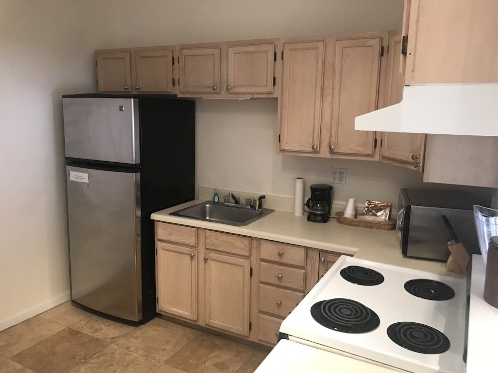 New Orleans House - Gay Men Adult Resort