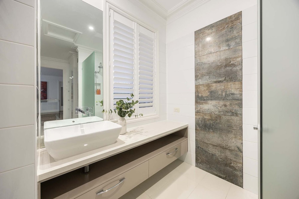 Mount Martha Manor Indoor Pool Ocean Views