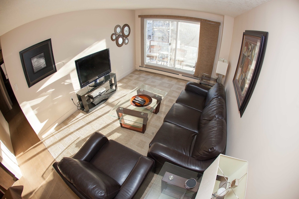 Corporate Suites of Calgary - Eightwelve