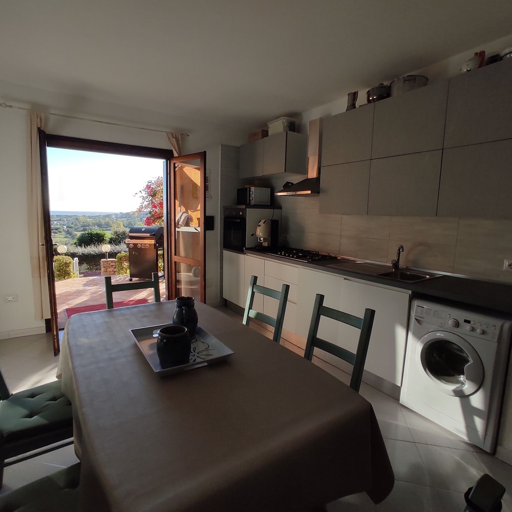 Casa Martina With Sea View In Tanaunella