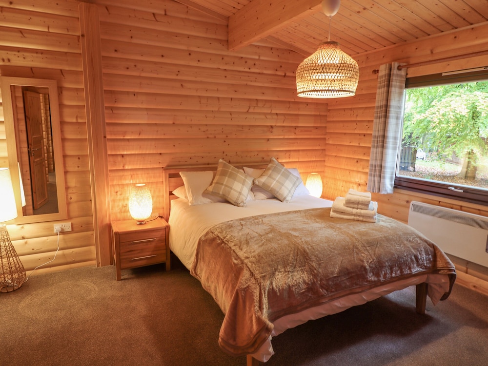 Leafy Hollow Lodge
