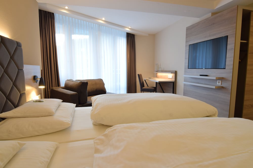 Hotel Villa Huxori - Property Image 1