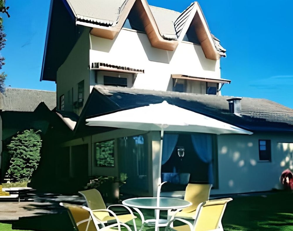THE WRITERS HOUSE