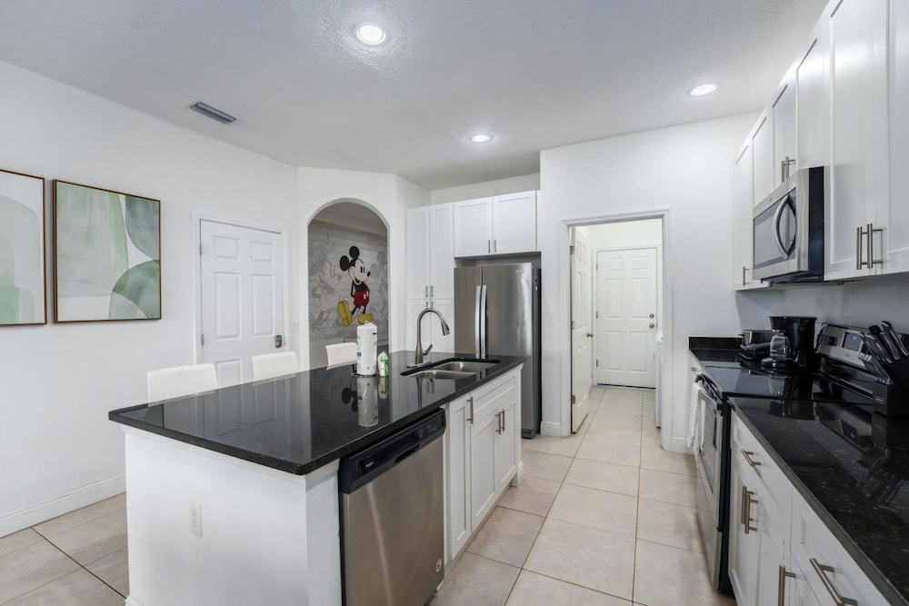 Resort 3BR Paradise Minutes From Disney