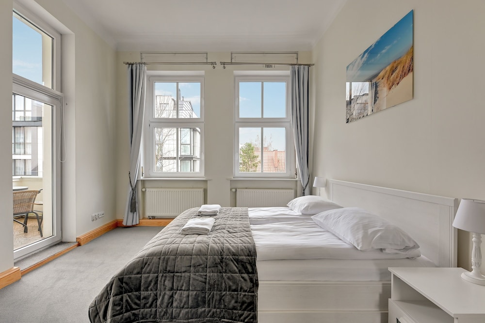 Grand Apartments