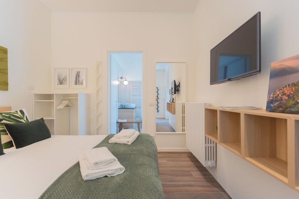 Enchanted Como Lake - Tremezzo Apartments by Rent all Como