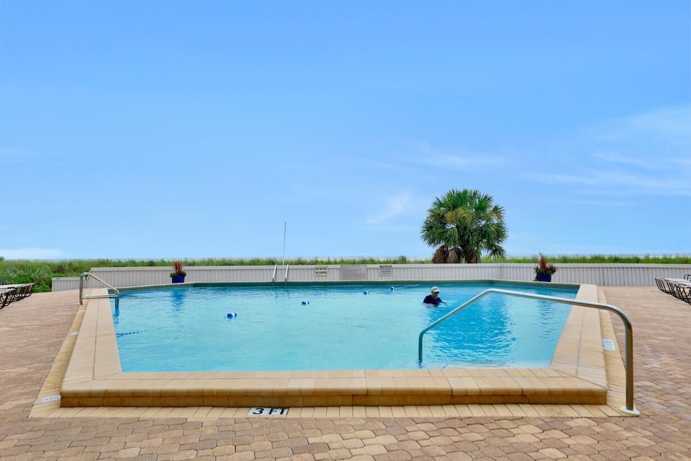 Tradewinds 205 view 2