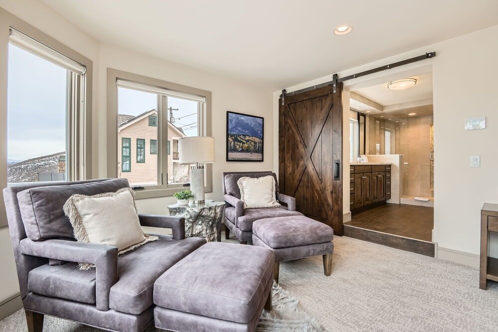311 Ontario Mountain Majesty 5 Bedroom Home