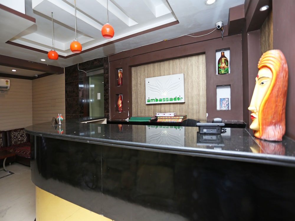 Lobby & Reception
