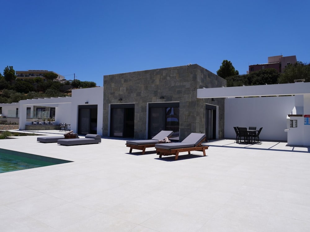 Avli Luxury Villas