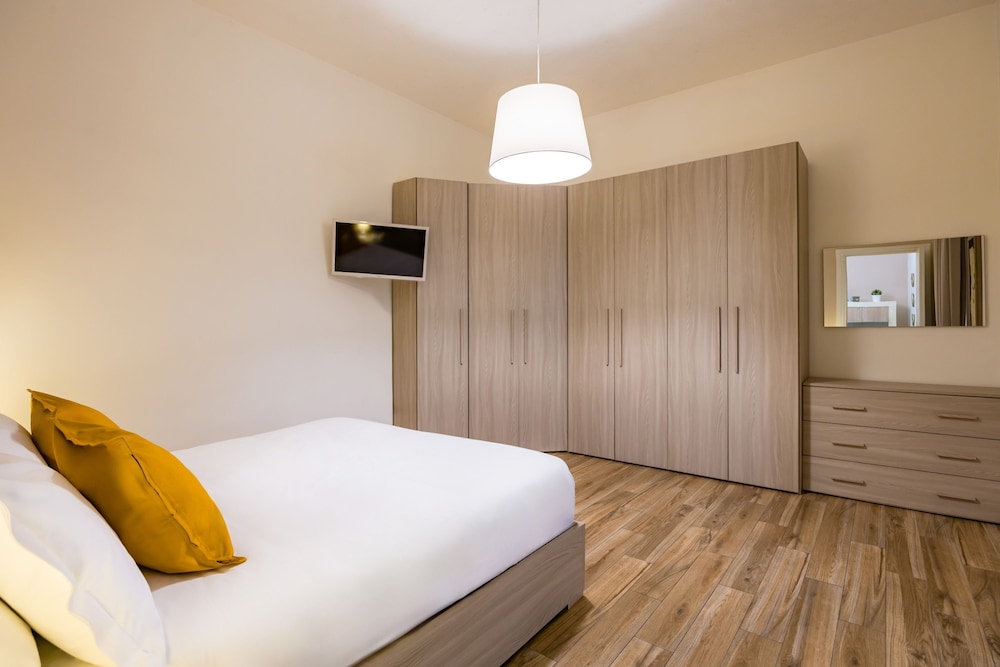 Carlo III Apartment by Wonderful Italy