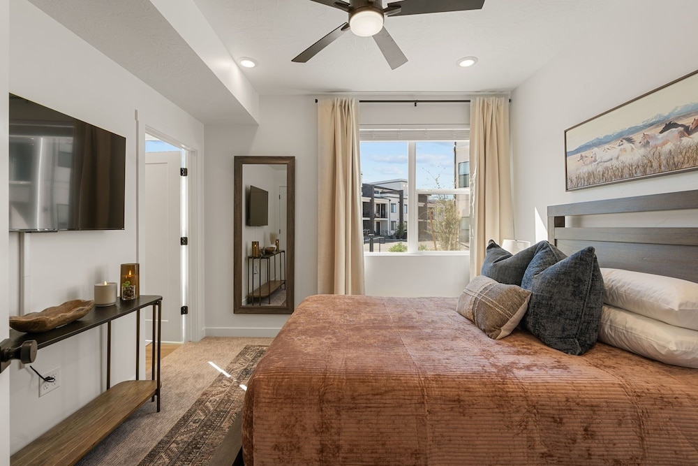 Mane Stay At Terra 3 Bedroom Condo