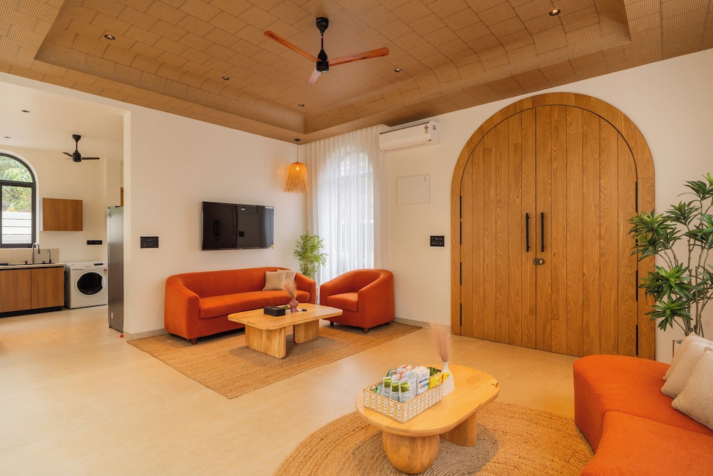 ELIVAAS Ekam | Luxe 4 BHK Villa With Pvt Pool & Patio
