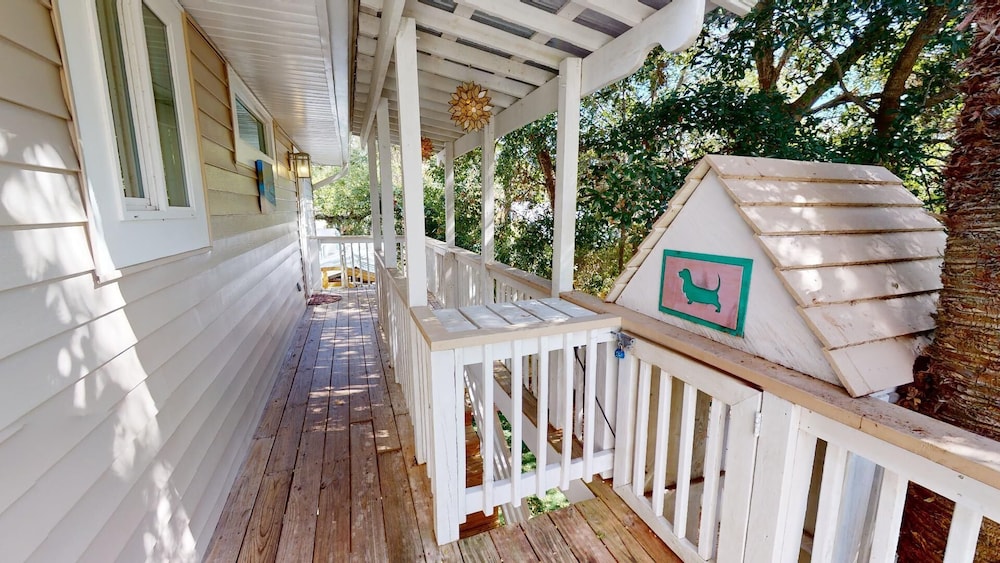 1004 2nd Avenue by Tybee Vacation Rentals