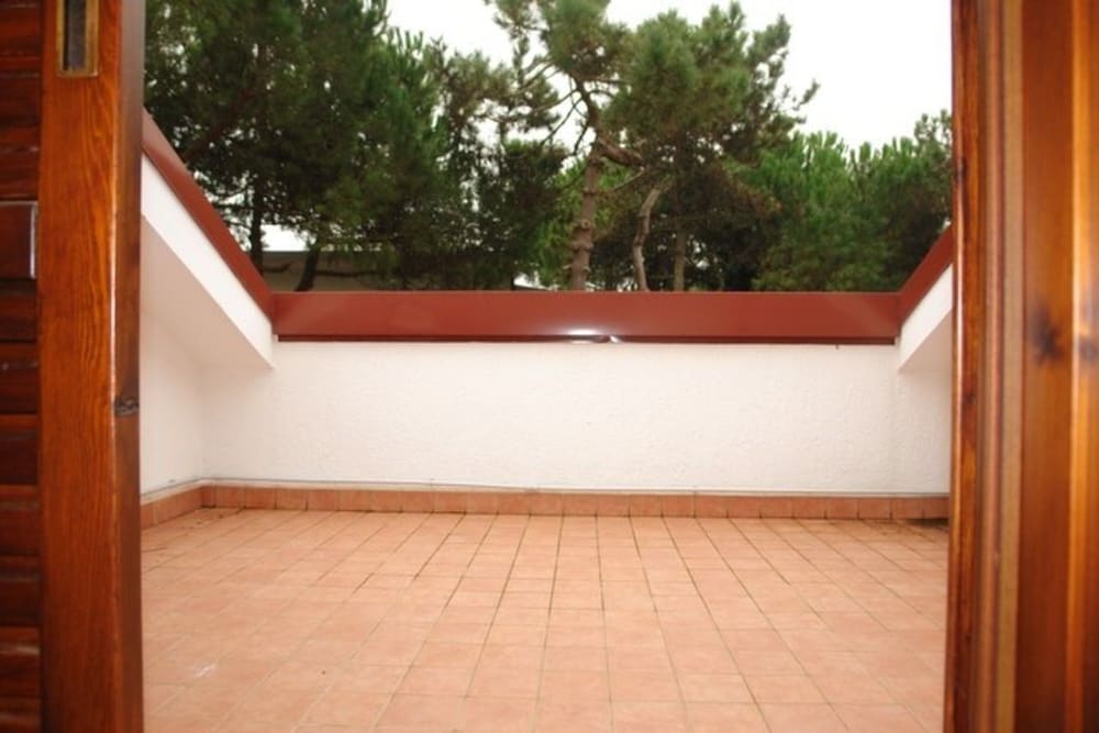Nice row House With Garden for 8 Guests in Lignano Pineta