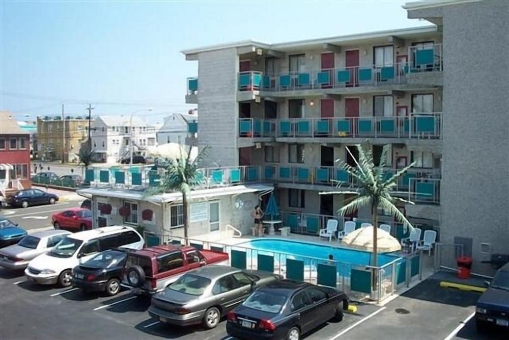 Four Winds Motel