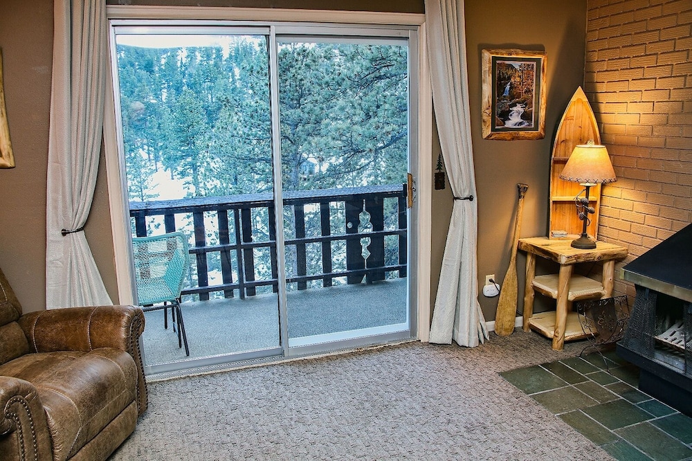 Fawn Valley Inn: 284 1 Bedroom Condo view 2
